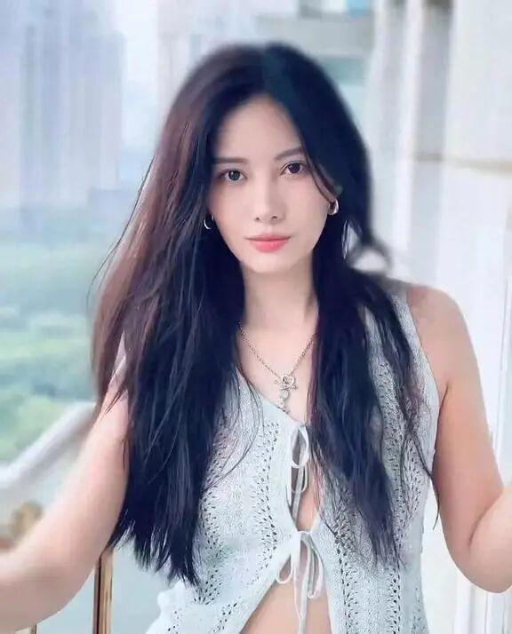 牛客栈 吴优真空上阵，五官精致，身材妙曼真的漂亮！